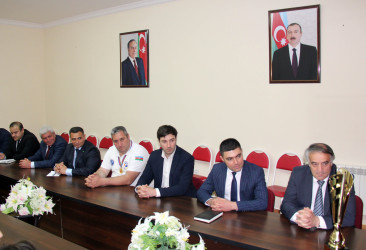 Daşkəsən Rayon İcra Hakimiyyətinin başçısı Orxan Abbasov Azərbaycan çempionu olmuş 14 yaşadək voleybolçu oğlanların “Daşkəsən” komandasını qəbul edib