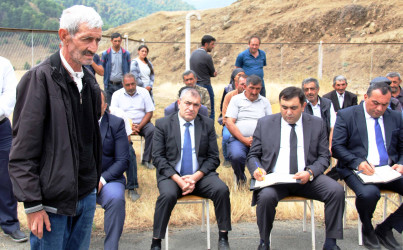 Daşkəsən Rayon İcra Hakimiyyətinin başçısı Orxan Abbasov 26.08.2025-ci il tarixdə Almalı və Kollu kəndləri sakinlərinin səyyar qəbulunu keçirib