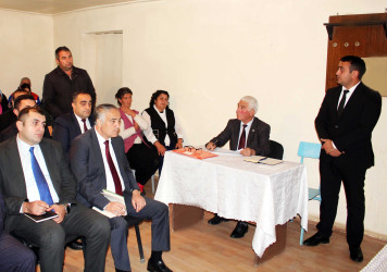 Daşkəsən Rayon İcra Hakimiyyətinin başçısı Orxan Abbasov 20.10.2026-cı il tarixdə Dəvrallı kəndində vətəndaşların səyyar qəbulunu keçirib