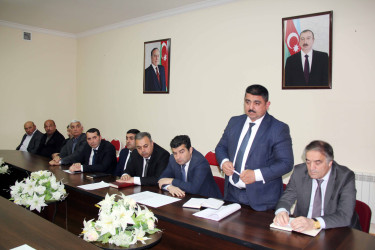 Daşkəsən Rayon İcra Hakimiyyətinin başçısı Orxan Abbasov rayonda fəaliyyət göstərən sahibkarlarla növbəti görüş keçirib