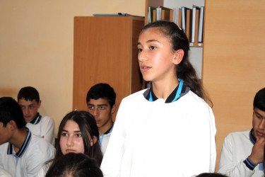 Daşkəsən rayonunun Alunitdağ və Yuxarı Daşkəsən qəsəbələrində məktəblilərlə 8 Noyabr – Zəfər Gününə həsr olunan “Zəfərimizin 6 yaşı” adlı növbəti görüşlər keçirilib