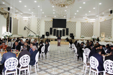 Daşkəsəndə Ümummilli Lider Heydər Əliyevin anım günü ilə bağlı ehsan süfrəsi açılıb