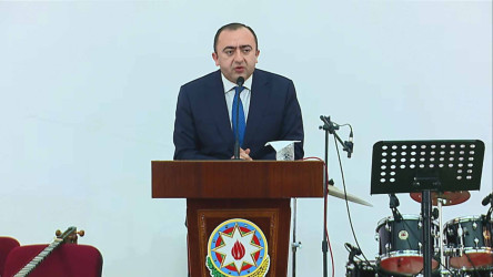 Daşkəsəndə Ümummilli Lider Heydər Əliyevin anadan olmasının 103-cü ildönümü münasibətilə ümumrayon toplantısı keçirilib, Ulu Öndərin sevimli mahnı və musiqilərindən ibarət konsert proqramı təşkil olunub