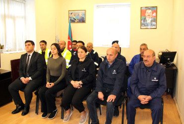 Daşkəsən Qaz Xidmət Sahəsinin inzibati binasında “Ümummilli Lider Heydər Əliyev müstəqil Azərbaycan Konstitusiyasının müəllifidir” mövzusunda görüş keçirilib