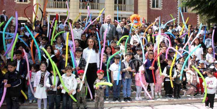 Daşkəsən rayonunda 1 İyun – Uşaqların Beynəlxalq Müdafiəsi Günü münasibətilə uşaqlar üçün teatr tamaşası təşkil olunub