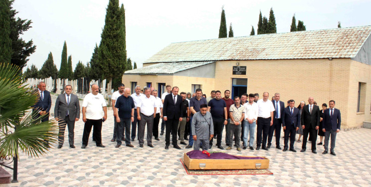 Daşkəsənli Vətən müharibəsi şəhidi Pərviz Ələsgərovun anası Aybəniz Ələsgərova torpağa tapşırılıb