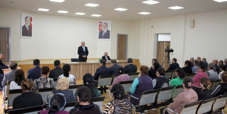 Daşkəsən Rayon İcra Hakimiyyətinin başçısı Orxan Abbasov 23.06.2026-cı il tarixdə Daşkəsən şəhər sakinlərinin növbəti səyyar qəbulunu keçirib