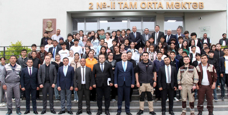 Daşkəsən rayonunda məktəblilər üçün dağ-mədənçiliyi sahəsi üzrə peşə seçimi ilə bağlı məlumatlandırıcı seminar keçirilib