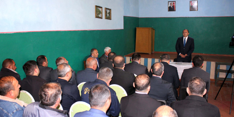 Daşkəsən Rayon İcra Hakimiyyətinin başçısı Orxan Abbasov 28.04.2026-cı il tarixdə Quşçu körpüsü qəsəbəsində vətəndaşların növbəti səyyar qəbulunu keçirib