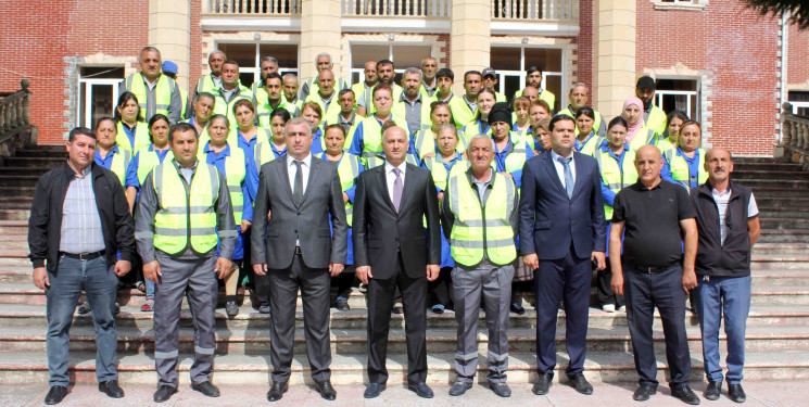 Daşkəsən şəhər Kommunal Müəssisələri Kombinatında işçilərə yeni iş geyim dəstləri təqdim olunub