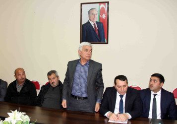 Daşkəsən Rayon İcra Hakimiyyətinin başçısı Orxan Abbasov rayonda fəaliyyət göstərən sahibkarlarla növbəti görüş keçirib