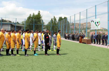 Daşkəsəndə “Konstitusiya və Suverenlik İli” çərçivəsində 15 İyun – Milli Qurtuluş Gününə həsr olunan minifutbol üzrə rayon turnirinin açılış mərasimi keçirilib və oyunlara strat verilib