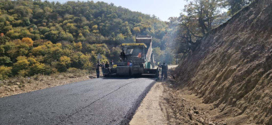 Daşkəsən rayon Quşçu-Çovdar-Çaykənd avtomobil yolunda əsaslı təmir işləri aparılıb