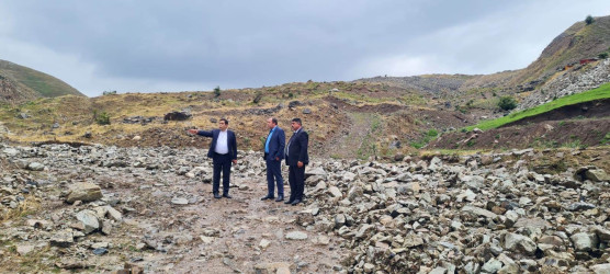 Daşkəsən-Mollahəsənli avtomobil yolunda sel sularının yaratdığı fəsadlar aradan qaldırılır