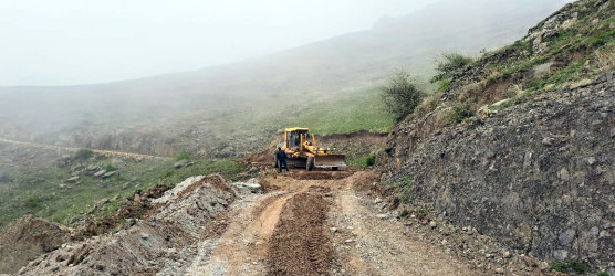Daşkəsən rayon Dəstəfur kənd sakinlərinin yolla bağlı müraciəti müsbət həll edilib