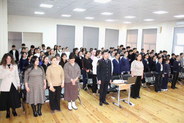 Daşkəsəndə narkotik tərkibli bitkilərin morfoloji görkəmini əks etdirən tablo və fotoalbomlar vasitəsilə onların zərərli xassələri ilə bağlı maarifləndirmə işi aparılıb