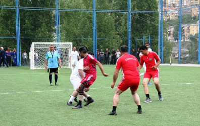 Daşkəsəndə “Konstitusiya və Suverenlik İli” çərçivəsində 15 İyun – Milli Qurtuluş Gününə həsr olunan minifutbol üzrə rayon turnirinin açılış mərasimi keçirilib və oyunlara strat verilib