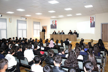 Daşkəsəndə narkotik tərkibli bitkilərin morfoloji görkəmini əks etdirən tablo və fotoalbomlar vasitəsilə onların zərərli xassələri ilə bağlı maarifləndirmə işi aparılıb
