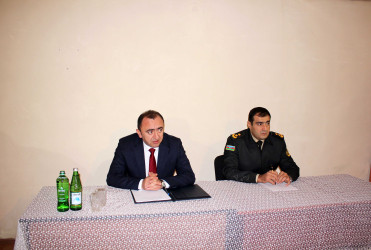 Dəvrallı kəndində vətəndaşların səyyar qəbulu