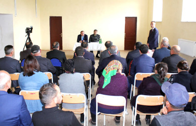 Mollahəsənli kəndində səyyar qəbul